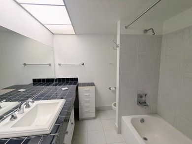GROUND Floor- 2 Bed, 2-bath condo with Lake Views in Century - photo 8