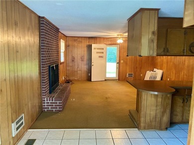 Enjoy the best of lake life in this charming 3-bedroom, 2-bath - photo 21