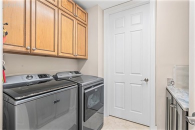 Enjoy the penthouse lifestyle in Grand Isle! The top floor - photo 26