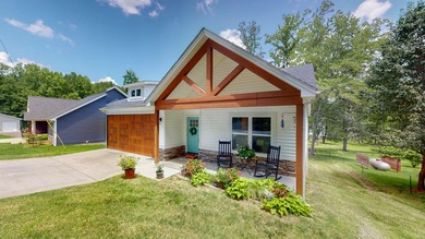 Waterfront living at an accessible price in this nearly new home - photo 27
