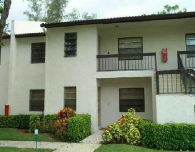 GREAT LOCATION AND ONE OF THE BEST OVER 55 COMMUNITIES. GREAT - photo 2