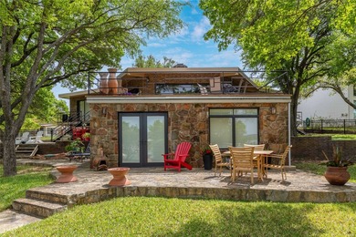 Stunning split-level, fully-furnished and deep-watered - photo 15