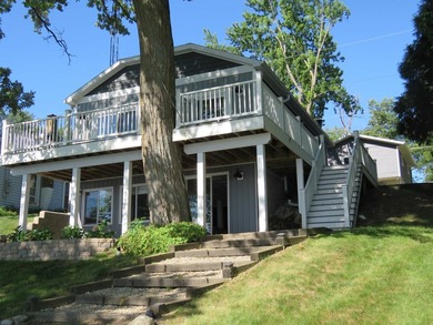 Just listed. Raised Ranch with 50 feet of prime shoreline along - photo 21