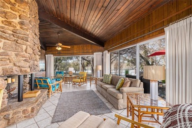 Stunning split-level, fully-furnished and deep-watered - photo 25