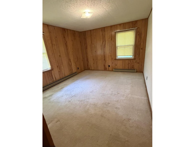 A country retreat property! 3-bedroom brick ranch home with - photo 7