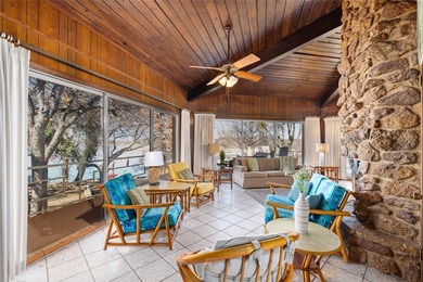 Stunning split-level, fully-furnished and deep-watered - photo 27