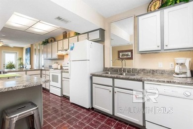 RARE. TOP FLOOR. ONE OF A KIND. THE OPPORTUNITY EVERY INVESTOR - photo 49