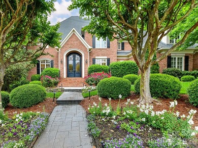 Impressive Ballantyne Country Club home set along the golf - photo 1