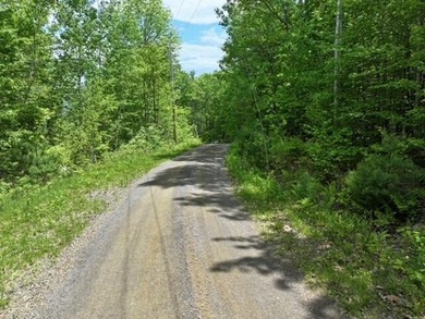 Beautiful country setting offering privacy and scenic views - photo 3