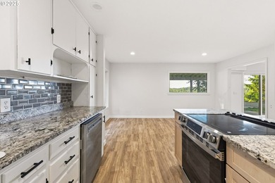 BACK ON MARKET WITH IMPROVEMENTS! Beautifully updated 3 bed 2 - photo 13