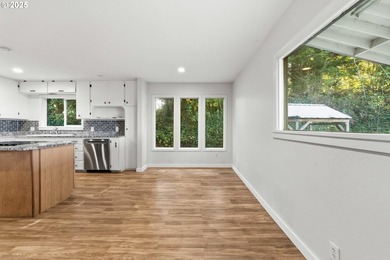BACK ON MARKET WITH IMPROVEMENTS! Beautifully updated 3 bed 2 - photo 14