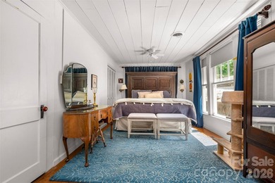 Grace Hill, circa 1930, captures the quiet charm of the Lake - photo 15