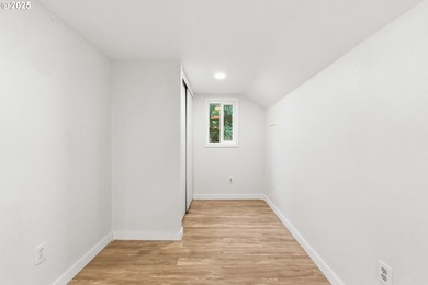 BACK ON MARKET WITH IMPROVEMENTS! Beautifully updated 3 bed 2 - photo 24