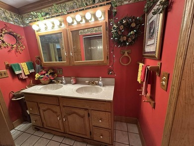 Bring your vision to this spacious 4-bedroom, 2-bath - photo 10