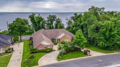 Welcome to this exquisite 4/3 custom-built home that boasts - photo 1