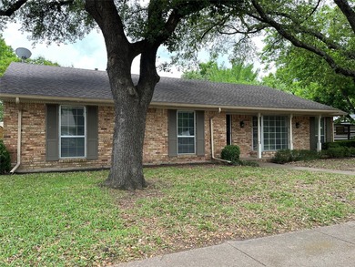 So much to like about this home! Great curb appeal with majestic - photo 1