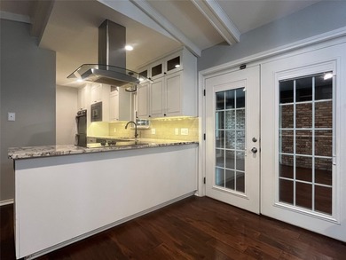 So much to like about this home! Great curb appeal with majestic - photo 10