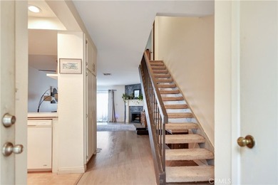 Welcome to this beautifully updated 2-bedroom, 1-bathroom condo - photo 11