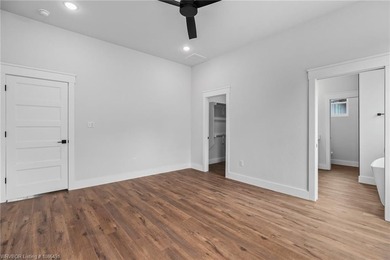 Welcome to East Village! This thoughtfully designed 3-bedroom, 2 - photo 14
