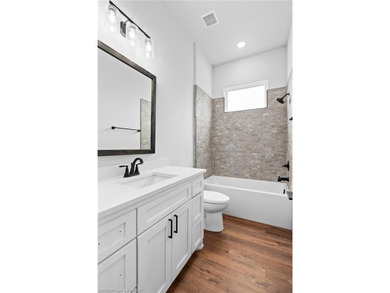 Welcome to East Village! This thoughtfully designed 3-bedroom, 2 - photo 25
