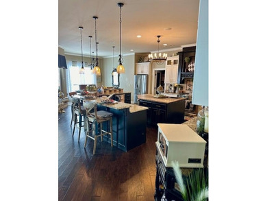 Welcome to your front-row seat to the finest country club living - photo 6