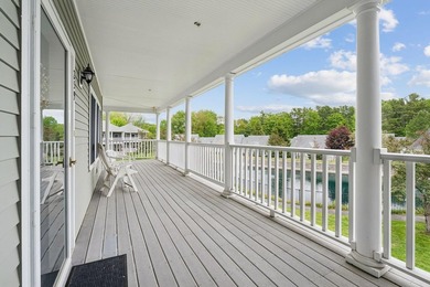 Welcome to 106 Farragut Way, Unit 259, a beautifully maintained - photo 6