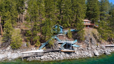 Tucked into the heart of iconic Bayview on the shores of - photo 10