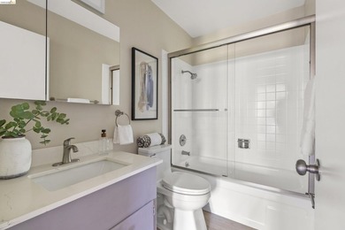 Chic top floor condo in the desirable Crescent Villa - photo 13