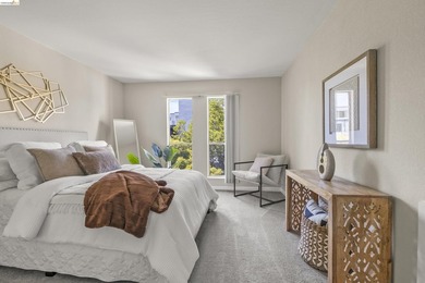 Chic top floor condo in the desirable Crescent Villa - photo 14