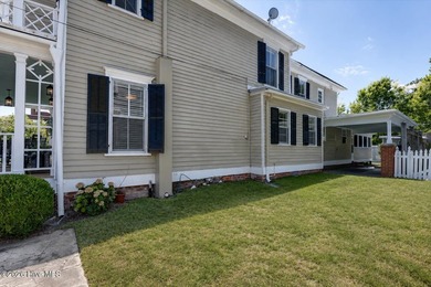 Sharing its origins with the neighboring Mary Turner House, this - photo 43