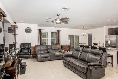 Beautiful Spacious 4 bedroom, 3 full baths, 3 Car Garage home - photo 4