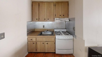 Bright and spacious studio offering a fantastic opportunity to - photo 1
