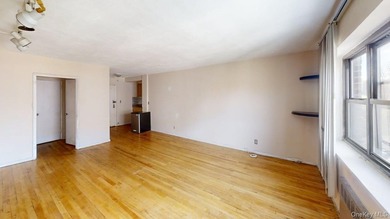 Bright and spacious studio offering a fantastic opportunity to - photo 2