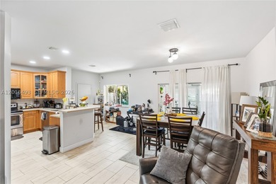 Beautiful 3-bedroom, 2.5-bathroom townhome located in a - photo 11