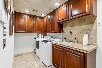 Step into a masterpiece of design where Italian charm meeets - photo 23