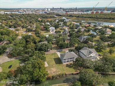 Picture a beautiful waterfront lot on a tranquil bayou, walking - photo 7