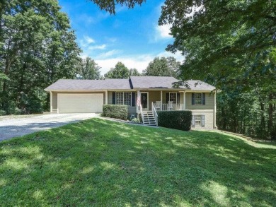 Lake Home Sale Pending in Flowery Branch, Georgia