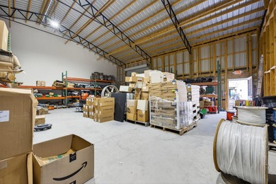 Income producing, potential Barndominiom. live and operate a - photo 48