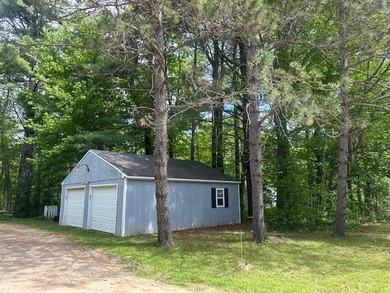 Lovely 3 bedroom Belfast home, only 3 miles to downtown. Walking - photo 3