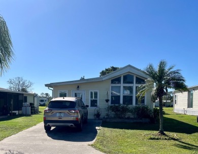 Lake Home For Sale in Frostproof, Florida