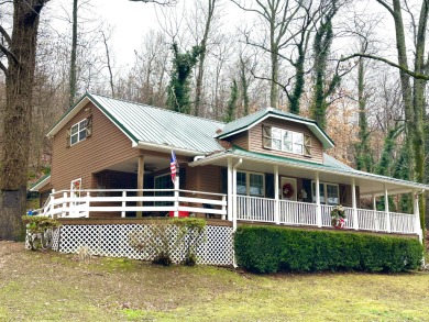 Kentucky Lake Home For Sale in Stewart Tennessee