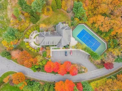 (private lake, pond, coastal) Home For Sale in Muttontown New York