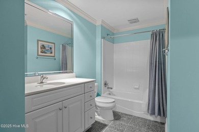 Rarely available top-floor residence in Harborside Club