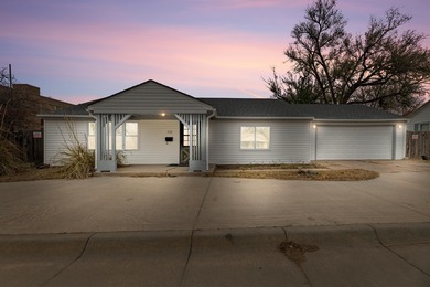 (private lake, pond, creek) Home For Sale in Wichita Kansas