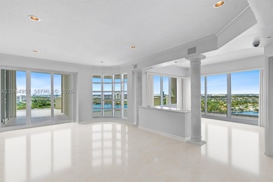 Priced below appraised value with a 45' deeded dock! Spectacular - photo 9