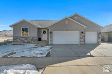 Utah Lake Home Sale Pending in Eagle Mountain Utah