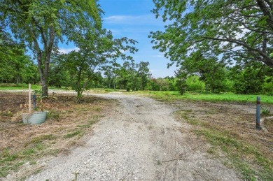 Lake Texoma Lot For Sale in Gordonville Texas