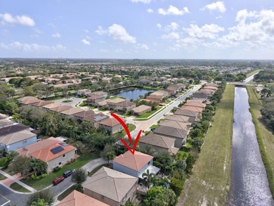 Discover this 2-story, 4-bed, 2.5-bath home w/ 2-car garage - photo 9