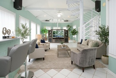 Welcome Home! Gorgeous Traditional Full Brick home with pool - photo 14
