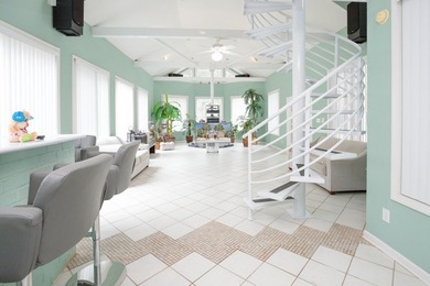 Welcome Home! Gorgeous Traditional Full Brick home with pool - photo 15